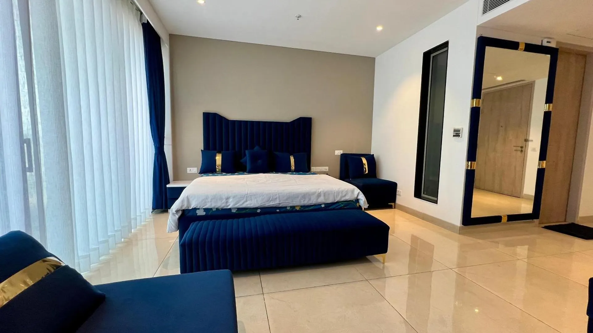 Apartament Luxury Studios Key 9 Gurgaon