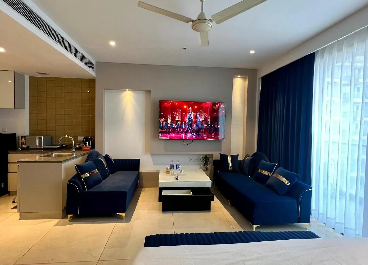 Luxury Studios Key 9 Gurgaon 0*,