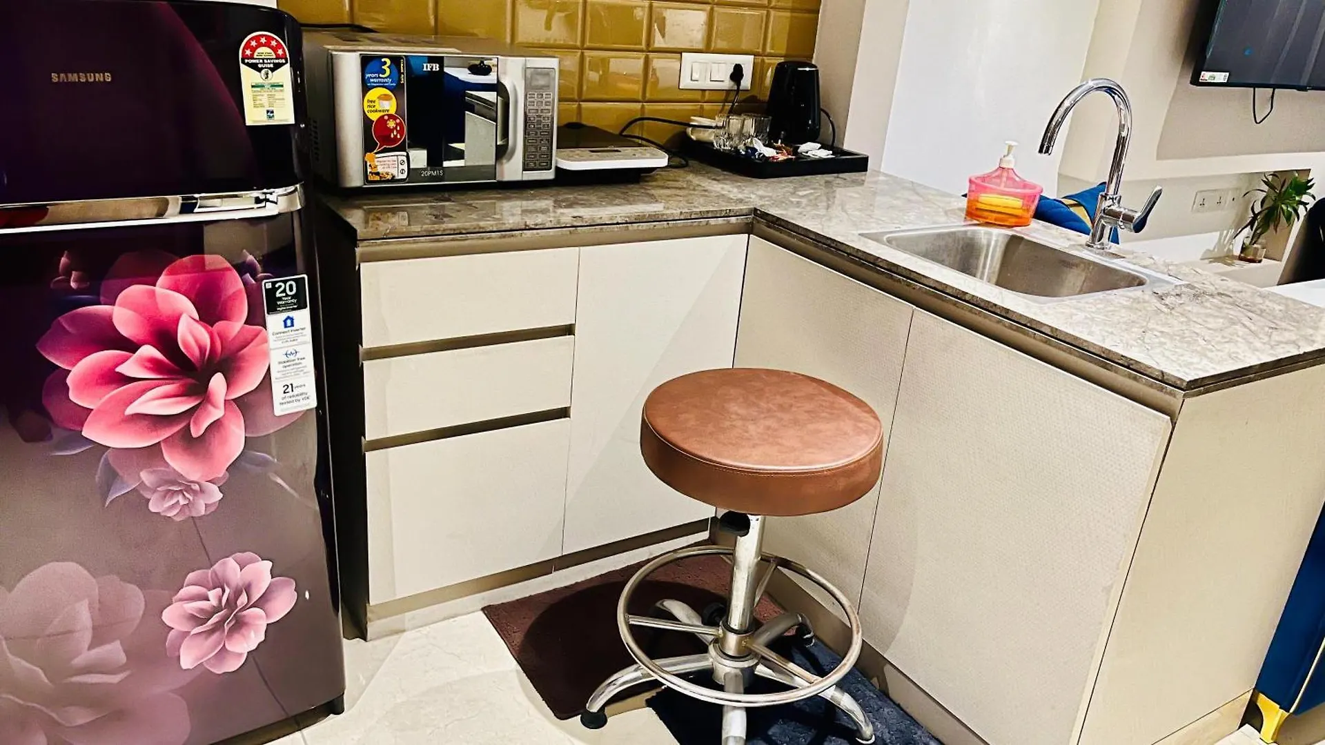 Luxury Studios Key 9 Gurgaon Apartament